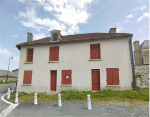 maison-villa à la vente -   86210  MONTHOIRON, surface 170 m2 vente maison-villa - APR733219
